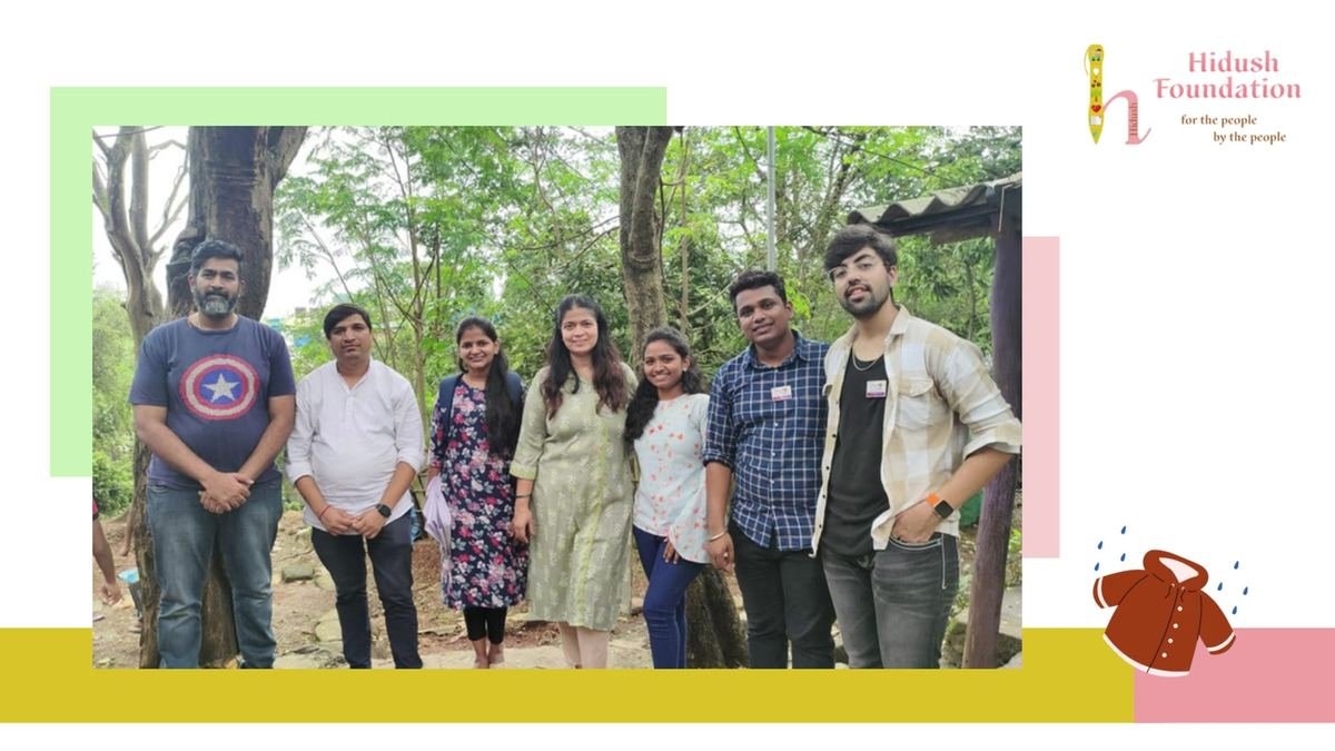 The Rotaract Club and Hidush Foundation team