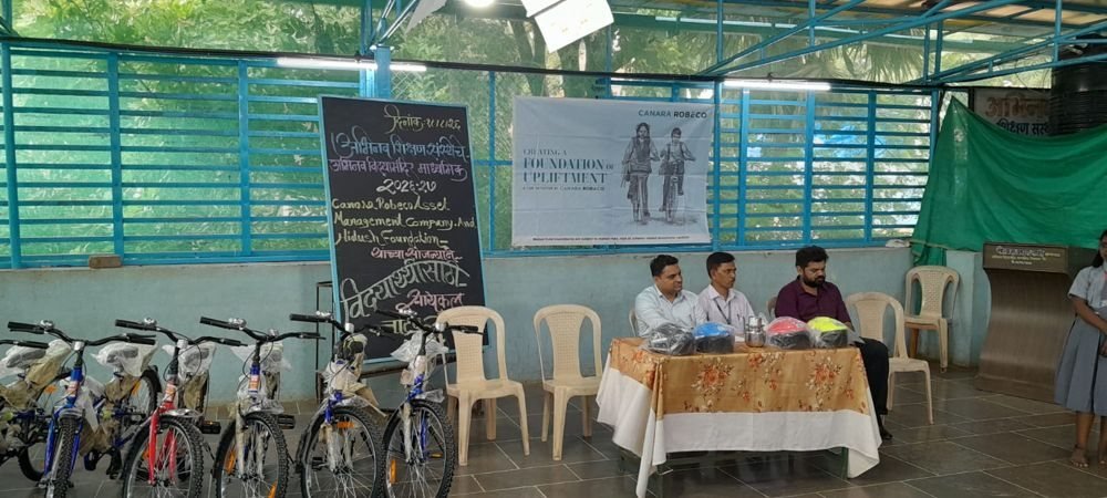 22 Bicycles and Safety Helmets for Abhinav Vidya Mandir